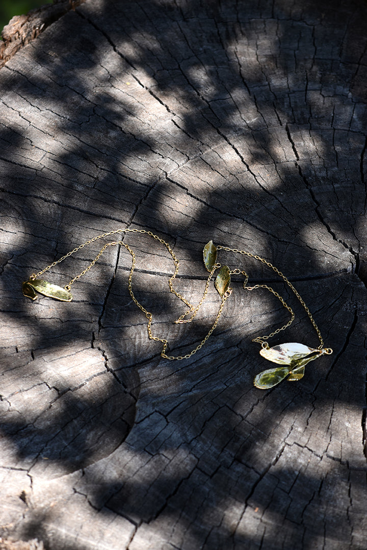 Colar 65 cm 4 folhas de arruda