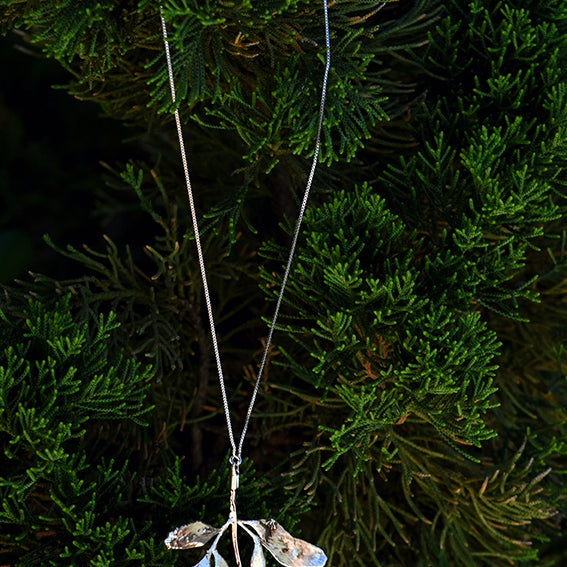 Colar de arruda banhado em prata 925